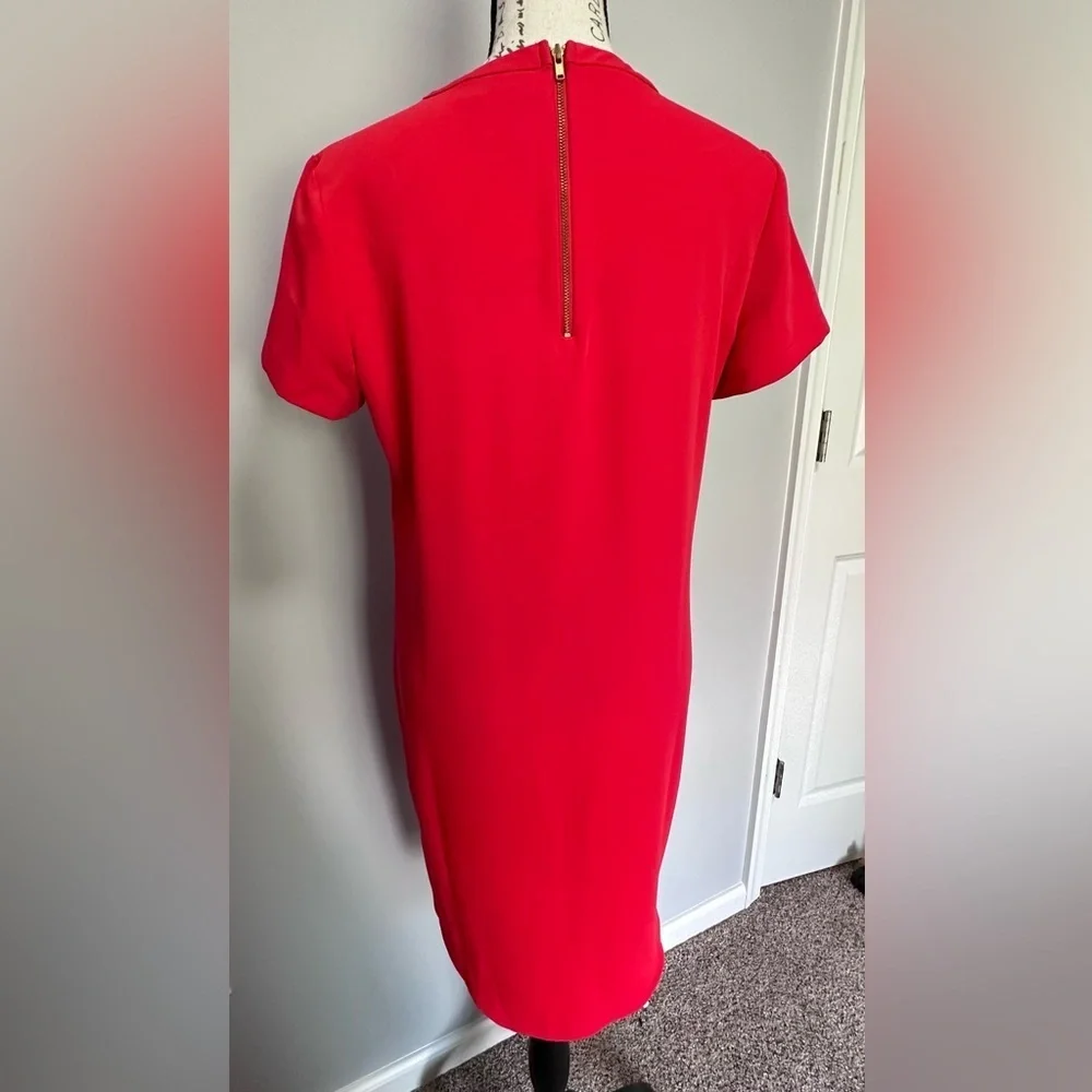 👗 Adrienne Vittadini Red Dress - Size 2 🌟